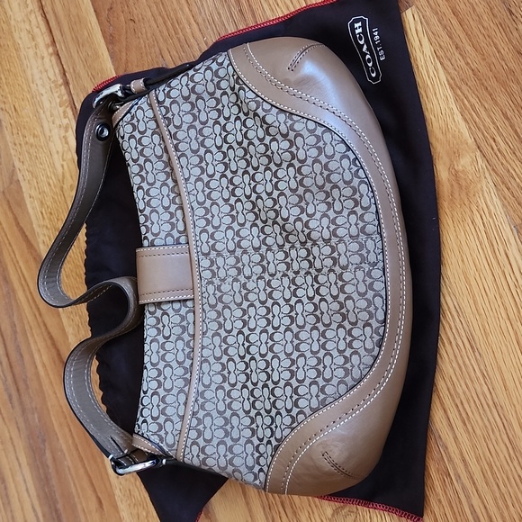 Like New Coach Vintage Leather & Canvas Soho Baguette plus coin purse & dust bag - Picture 8 of 15